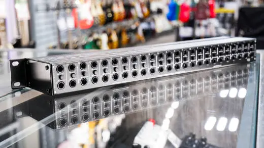 ART Pro Audio - 48-Point Balanced 1/4-Inch TRS Patch Bay 2